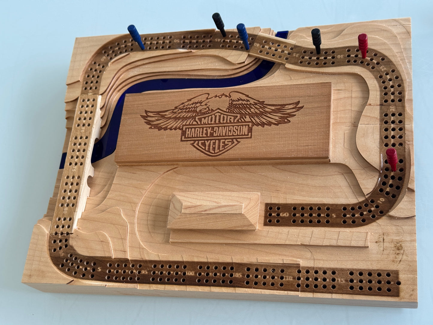 Maple 'Plaque' Cribscape