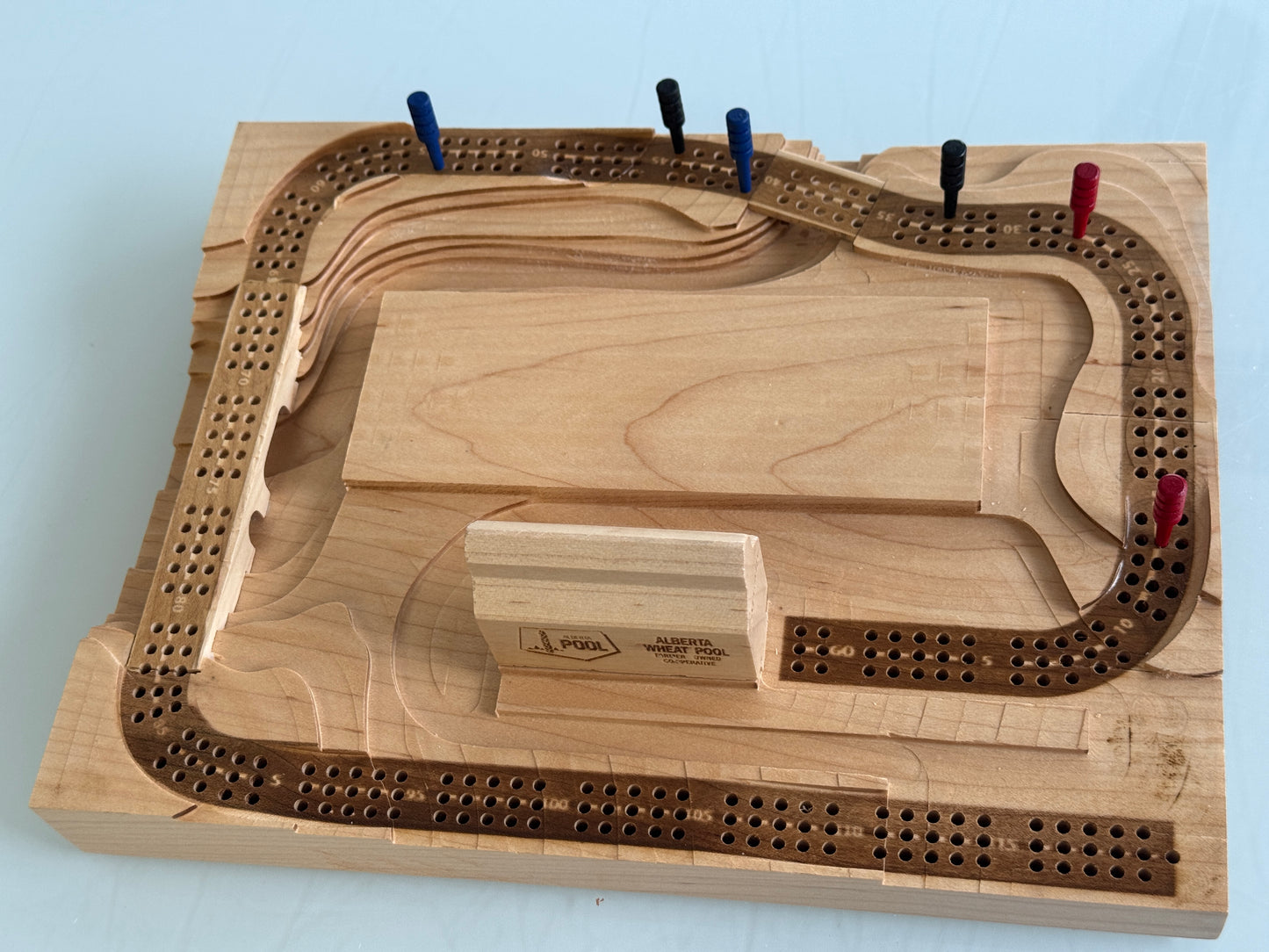 Maple 'Plaque' Cribscape