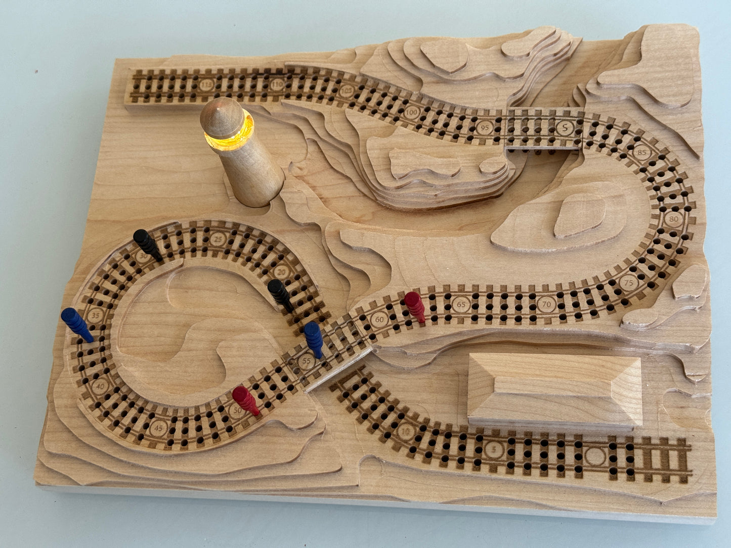 Maple 'From the Mountains to the Coast' Railroad Cribscape