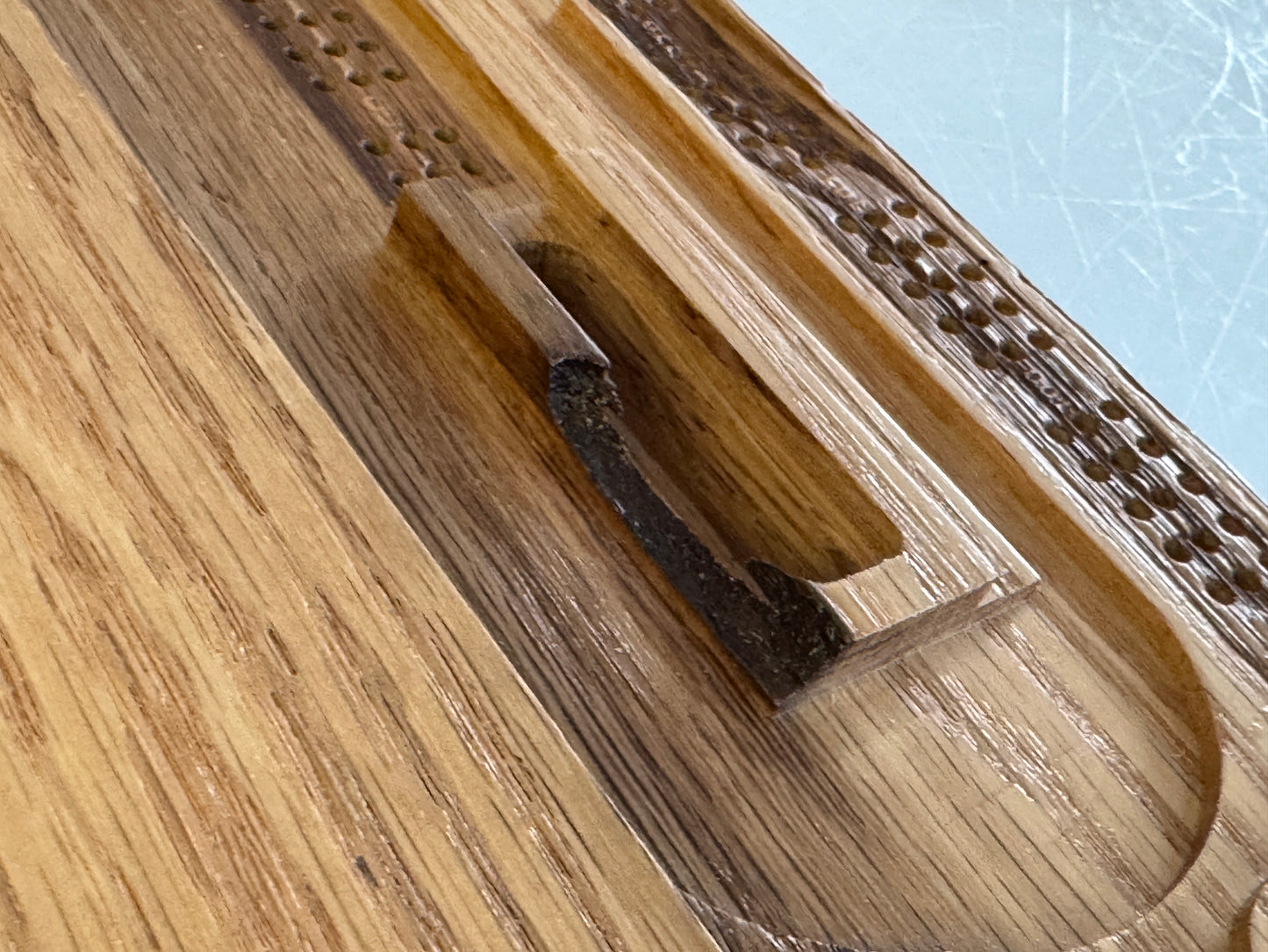 Oak 'Plaque' Cribscape