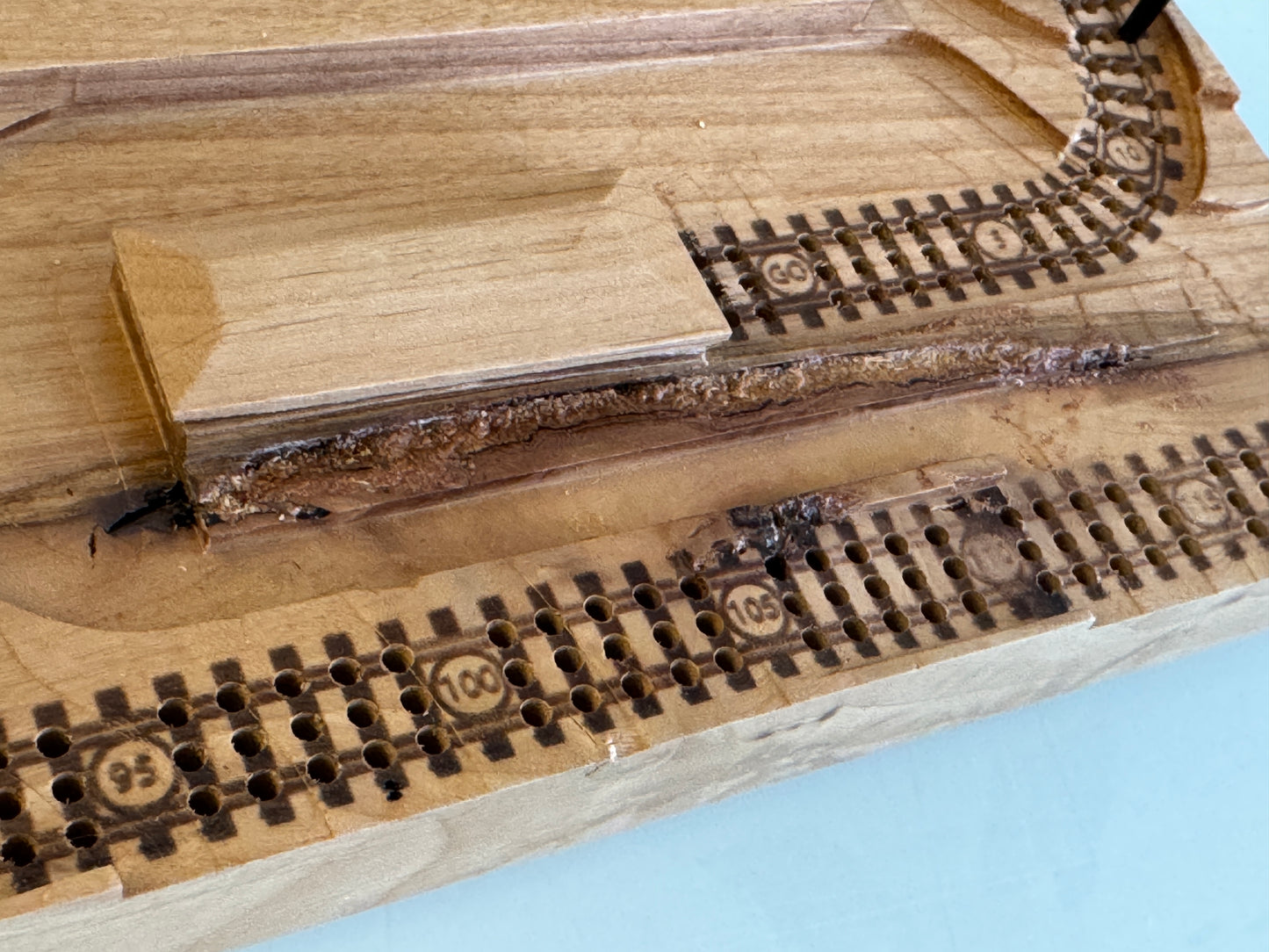 Special Alder 'Plaque' Cribscape